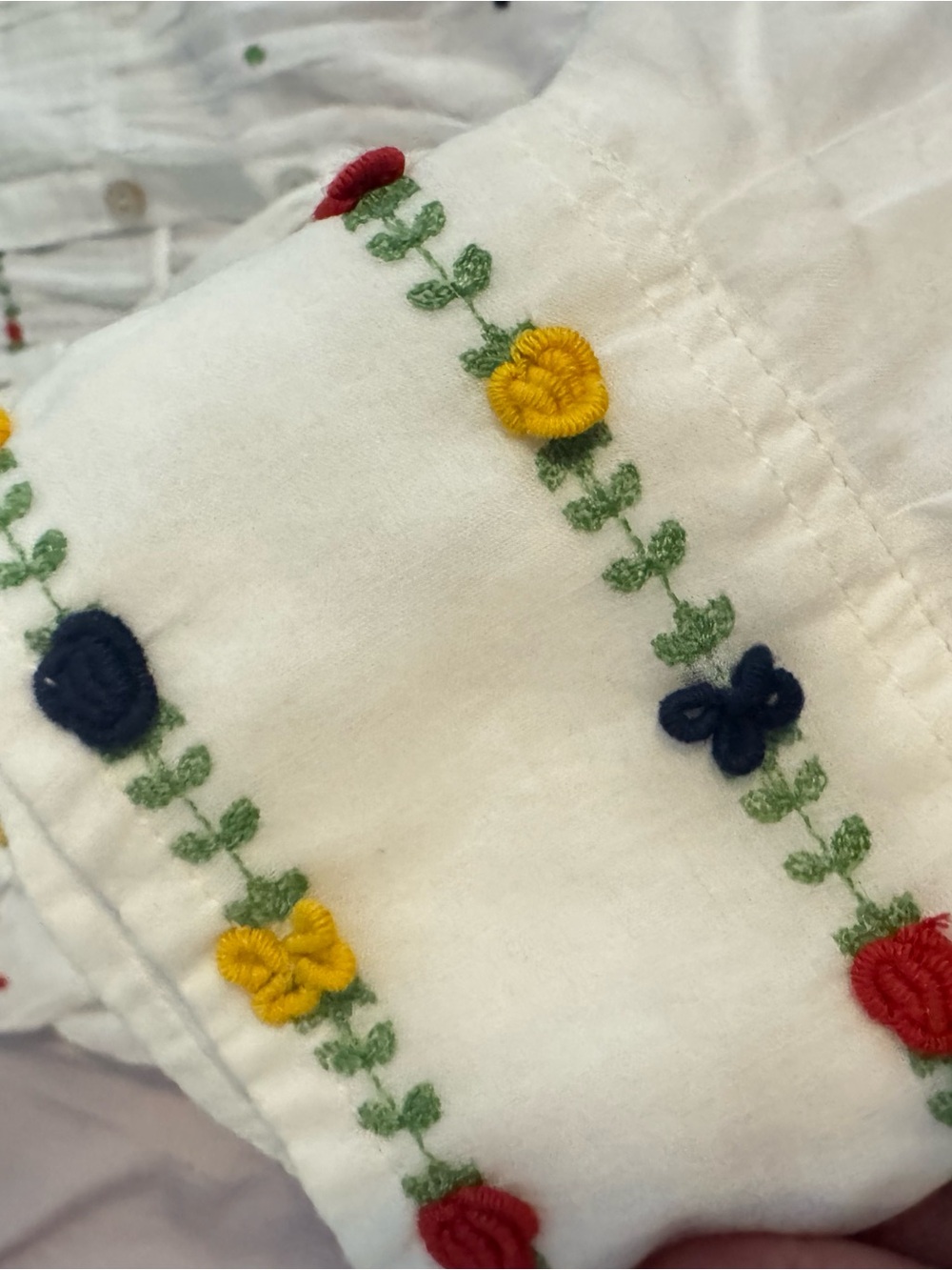 FARM Rio White Cotton Button-Front Blouse with Multicolor Embroidery - Picture 3 of 5